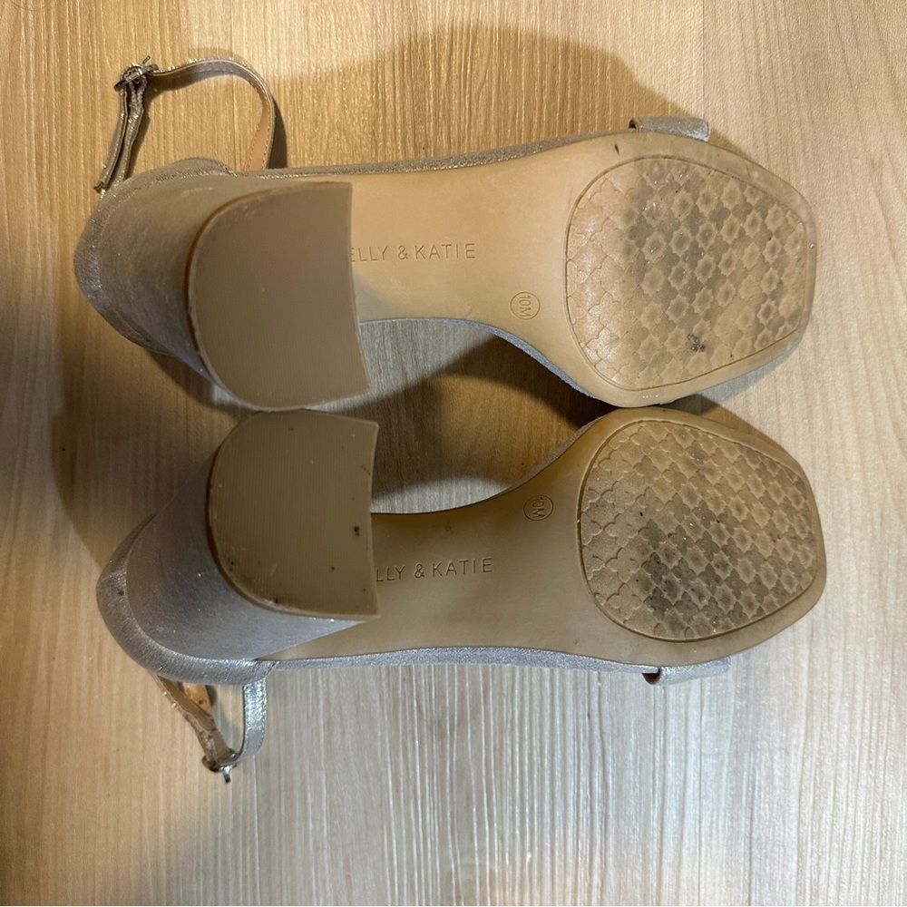 Kelly & Katie Caital Sandal Silver Shimmer Metallic Size 10 - Picture 10 of 13